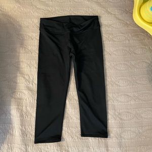 Fabletics capri leggings